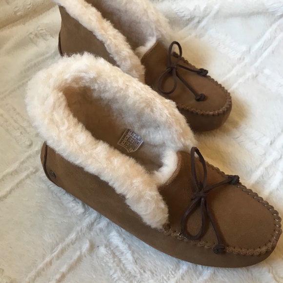 UGG Alena Moccasin - Picture 7 of 14